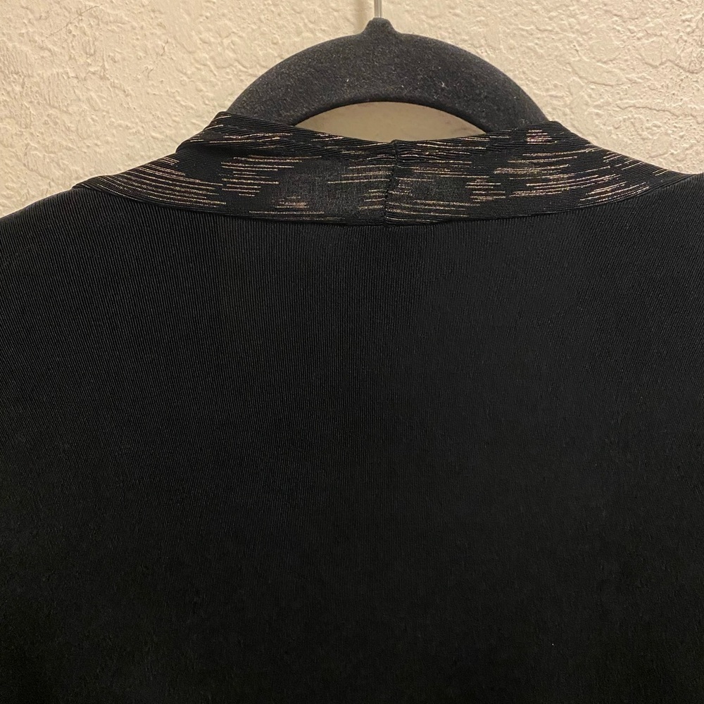 Chico's Travelers Black Open Front Cardigan With Gold Deco Print Size 1 (M) - Picture 7 of 7